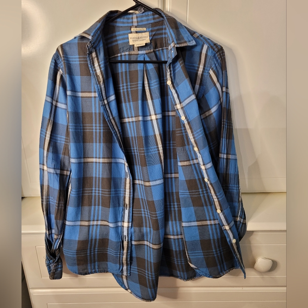 Women's shirt
